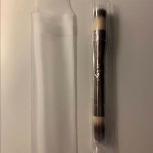 Hourglass makeup brush